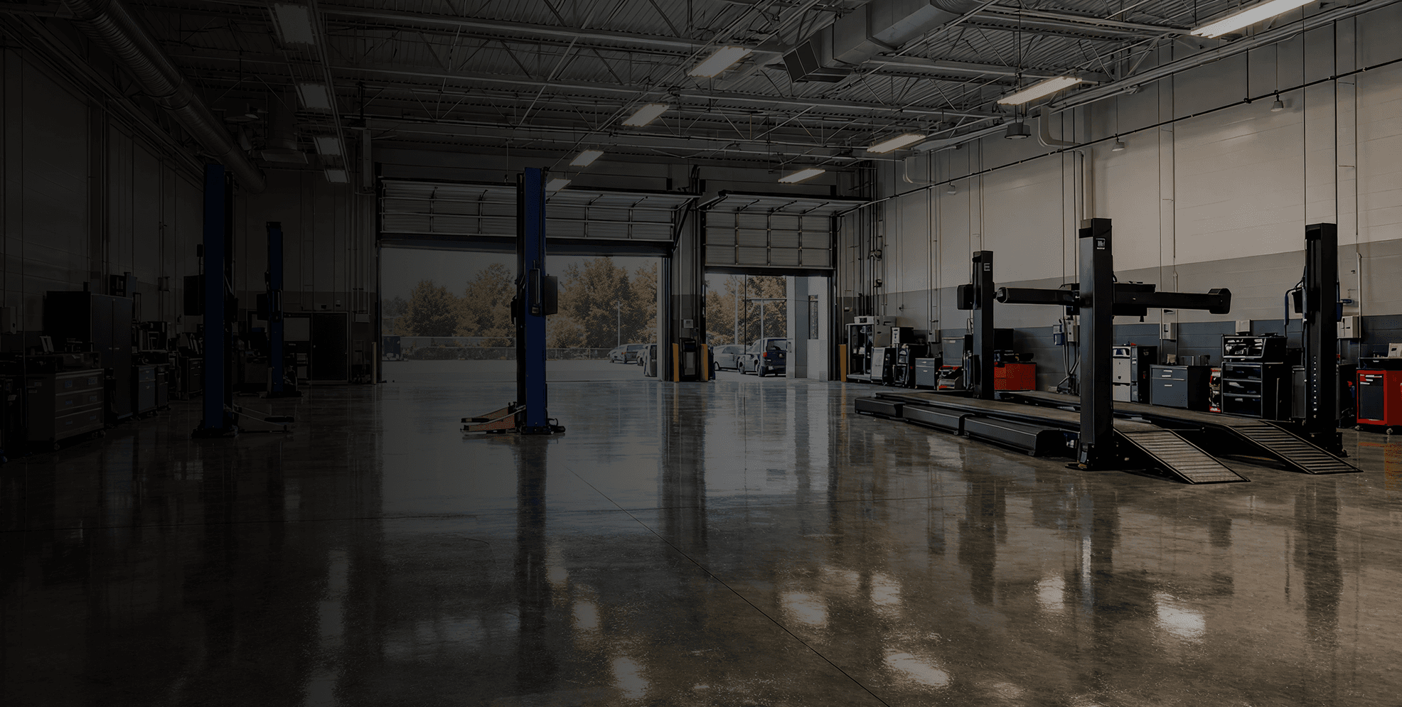RV and motor home service bay